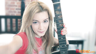 Sonya Sweet popsija megdugva