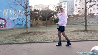 20 éves óriási cicis lakótelepi világos szőke tini pénzért kamatyol
