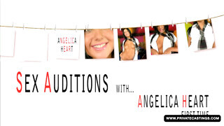 Angelica Heart kicsike dagi picsája megpakolva