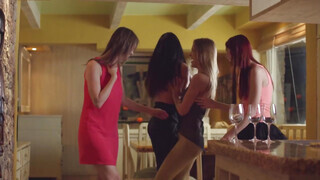 WOWGIRLS - Linda Sweet hátsó nyílásba baszva