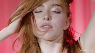 WOWGIRLS - Jia Lissa kívánatos maszturbációja