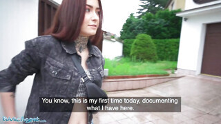 Public Agent - Tabitha Poison a kitetovált tini bula