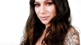 Evilangel - April Olsen a bűbájos latin amerikai milf