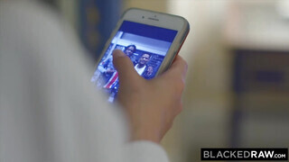 BlackedRaw - Sydney Cole és a néger fütykös