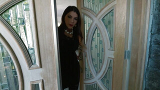 Its POV - Valentina Nappi a szőrös suncis tini