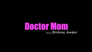 Moms Teach Szex - Britney Amber a szőrös punás milf