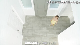 Anal4K - Bella Rose ánuszba tolva