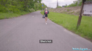 Public Agent - Mia Rose a gigantikus keblű tini gádzsi