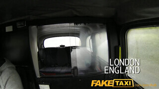 FakeTaxi - vörös rövid hajú csaj szúk muffja