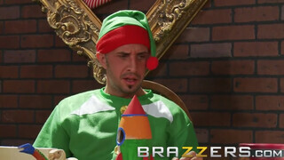 BRAZZERS - Cosplayes pasas keféli a milfeket