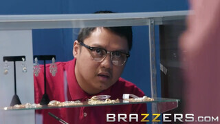Brazzers - Whitney Wright hatalmas ánusza megrakva