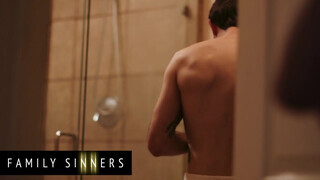 Family Sinners - Alexis Fawx a méretes keblű nevelő anya