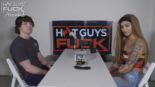 Latina tini nőci és a sportos pasas - Hot Guys Fuck