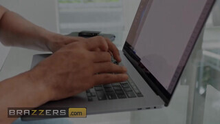 Brazzers - Ebony Mystique kedveli a termetes csoki dárdát