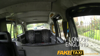 FakeTaxi - Carmel Cox az angol fiatal cafka