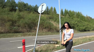 Óriási cickós tini lány pénzért közösül - Public Agent