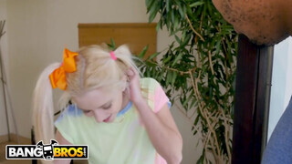 BANGBROS - Riley Star kedveli a barna dárdát