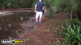 BANGBROS - Kendra Lust a dögös csöcsös milf