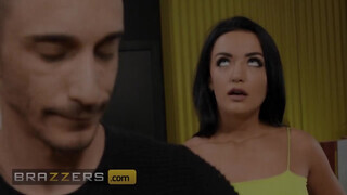 Brazzers - Zuzu Sweet-et hátsó lyukba kufircolja a Barista csóka