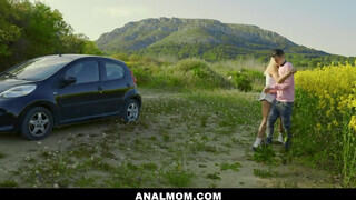 Cherry Kiss megengedi ánuszba - Anal mom