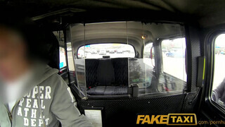 FakeTaxi - Kiki Minaj a csöcsös barna bige