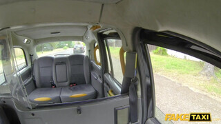 Fake Taxi - Kira Noir a szenvedélyes barna muff