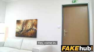 Fake Agent - ártatlan néger lány és a cerka esete