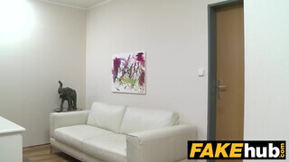Fake Agent - olasz amatpr lyuk