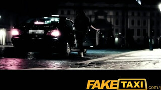 FakeTaxi - Jasmine Jae kedveli a kíméletlen rúdat