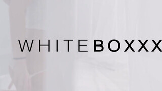 WhiteBoxxx - Kaisa Nord és Elena Vega orosz csajok és egy termetes nyeles aszpirin