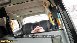 Fake Taxi - Gyönyörű latin bige meghágva a taxiban