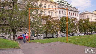 Samantha Rone kettő manussal kúr