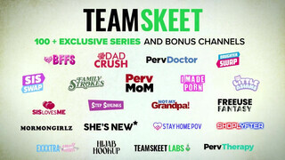 TeamSkeet - Ella Knox termetes mellei szétélvezve
