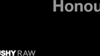 TUSHYRAW - Honour gigászi popójába betolják a brét