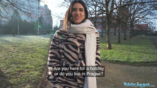 Public Agent - Lena Coxx kiborotvált picsája megkúrva