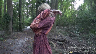 MoxieFilms - Termetes tőgyes hippi bige