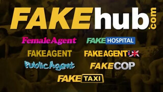 Public Agent - Csoki hajú pici mellű tini maca