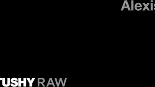 TUSHYRAW - Alexis Tae kettő hímtagot kap