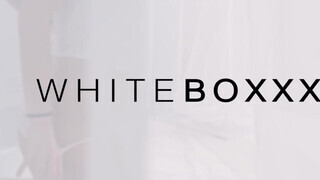 WHITEBOXXX - Monika Benz és Sabrisse szopkodják egymás punciját