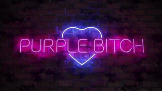 Purple Bitch keményen hátsó lyukba kefélve