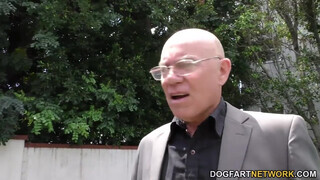Sindee Dix az óriás tőgyes háziasszony