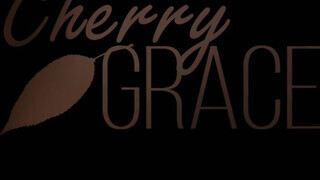 Cherry Grace kívánatos fehérneműben