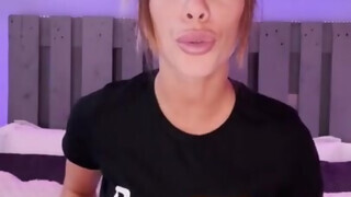 littleangel84 a kívánatos amatőr milf