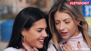 Apolonia Lapiedra és Rebecca Volpetti argentin tini erotikus lesbi sex
