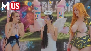 Lauren Phillips és Gia Derza egymást falják és kufirconlak