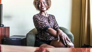 Gyönyörű amatőr milf keményen megkefélve casting forgatás után