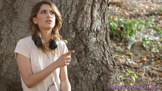 Alexa Grace tini pinája forrón dörzsölődik lesbi szerelmében