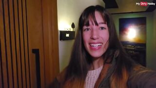 Német tini mostohalány leszopja apuci farkát a zuhanyban