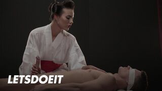 A cseh szexi Vanessa Decker megőrjíti Max Diort forró lovaglással